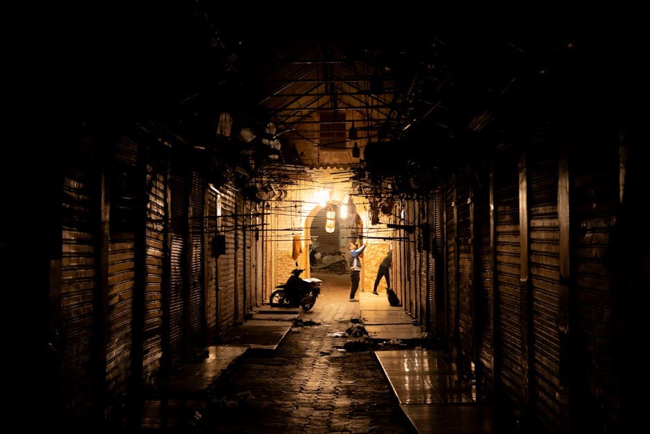 Petits taxi navigating Marrakech alleyways